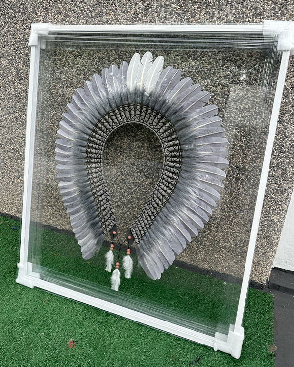 Cocar Emoldurado
